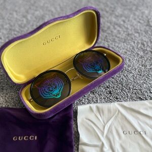New Gucci glasses